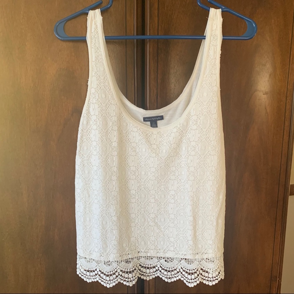 AEO White Floral Lace Raw Hem Cropped Tank Top